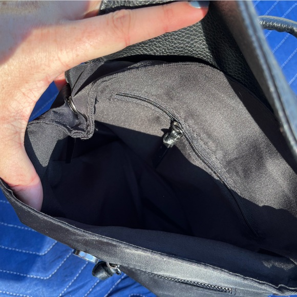 Mini Botkier Backpack - Picture 3 of 4